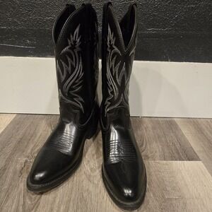 Laredo 4210 Boots Mens Size 9 1/2D BLK Western Cowboy Leather Pull On Almond Toe